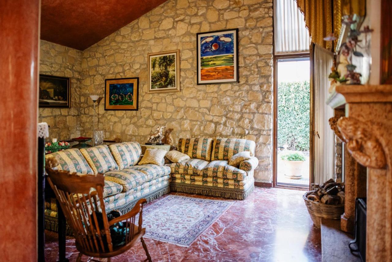 La Dolce Vita Montecchia di Crosara Eksteriør billede